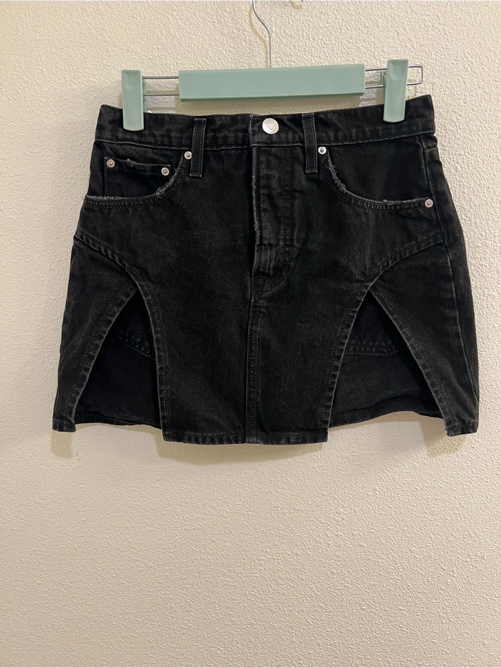 GRLFRND denim double slit mini skirt - 25 - Picture 2 of 7